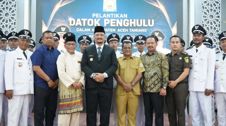 Bupati Armia Lantik 39 Datok Penghulu di Kabupaten Aceh Tamiang